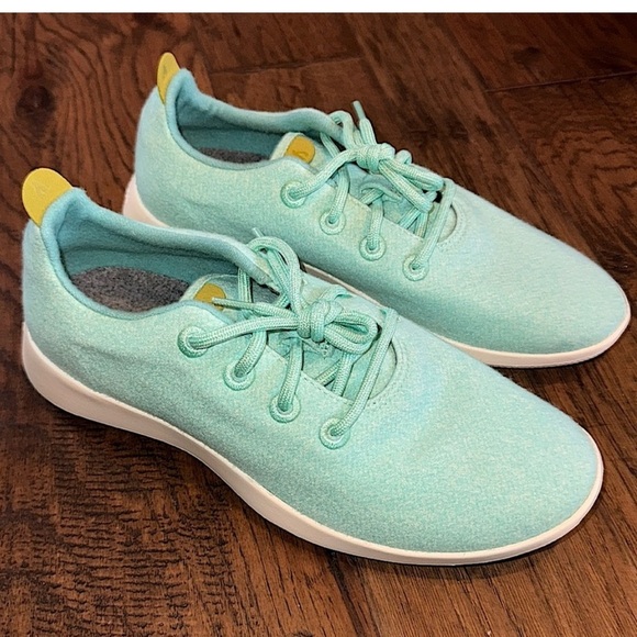 Allbirds Merino Wool Runners - Picture 2 of 7